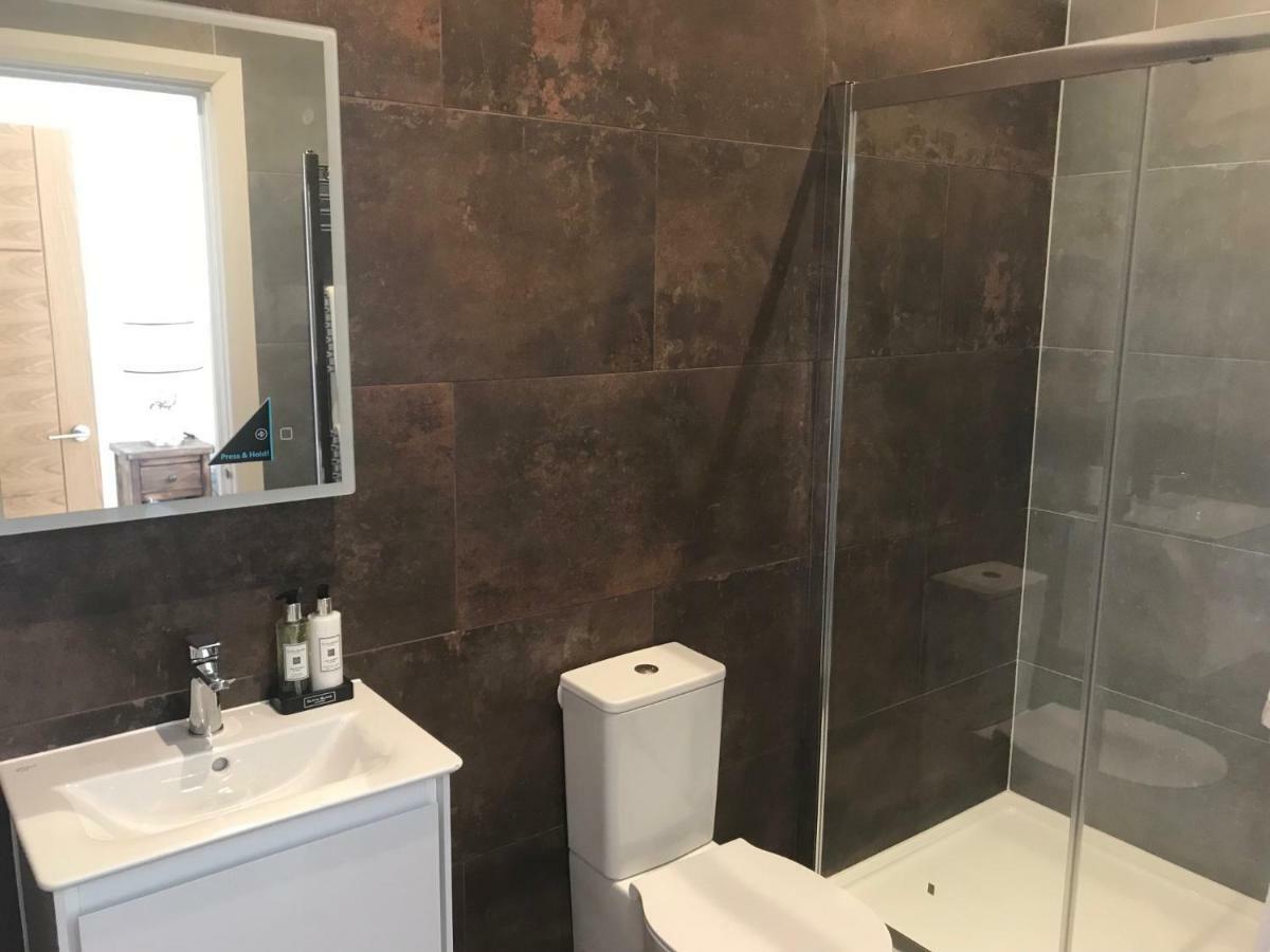 Birchover Juniper Court Aparthotel Nottingham Buitenkant foto