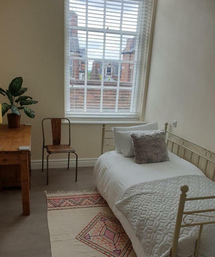 Birchover Juniper Court Aparthotel Nottingham Buitenkant foto